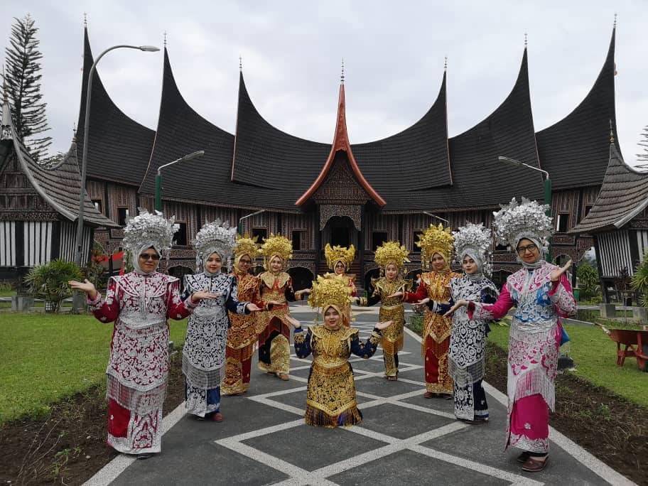 Padang Bukittinggi Tour Package 4D3N-Indonesia Tour Connect
